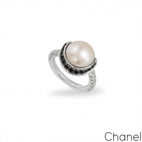 Chanel Platinum Pearl & Diamond Ring